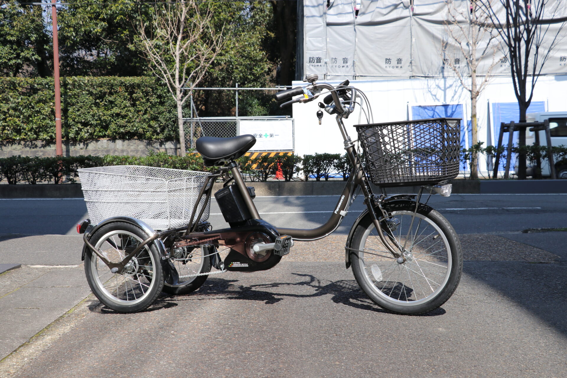 中古電動三輪 パナソニック ビビライフ タップリ荷物が積める電動アシスト三輪車の美品中古が入荷しました 京都の中古自転車 新車販売 サイクルショップ エイリン