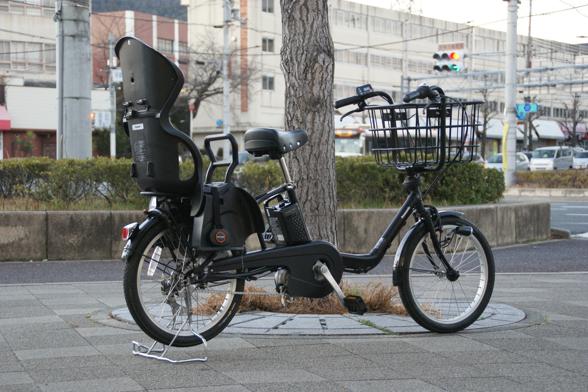 (３人乗)パナ・ギュット ミニDX(２０１6年)１2.０Ah(電動自転車)